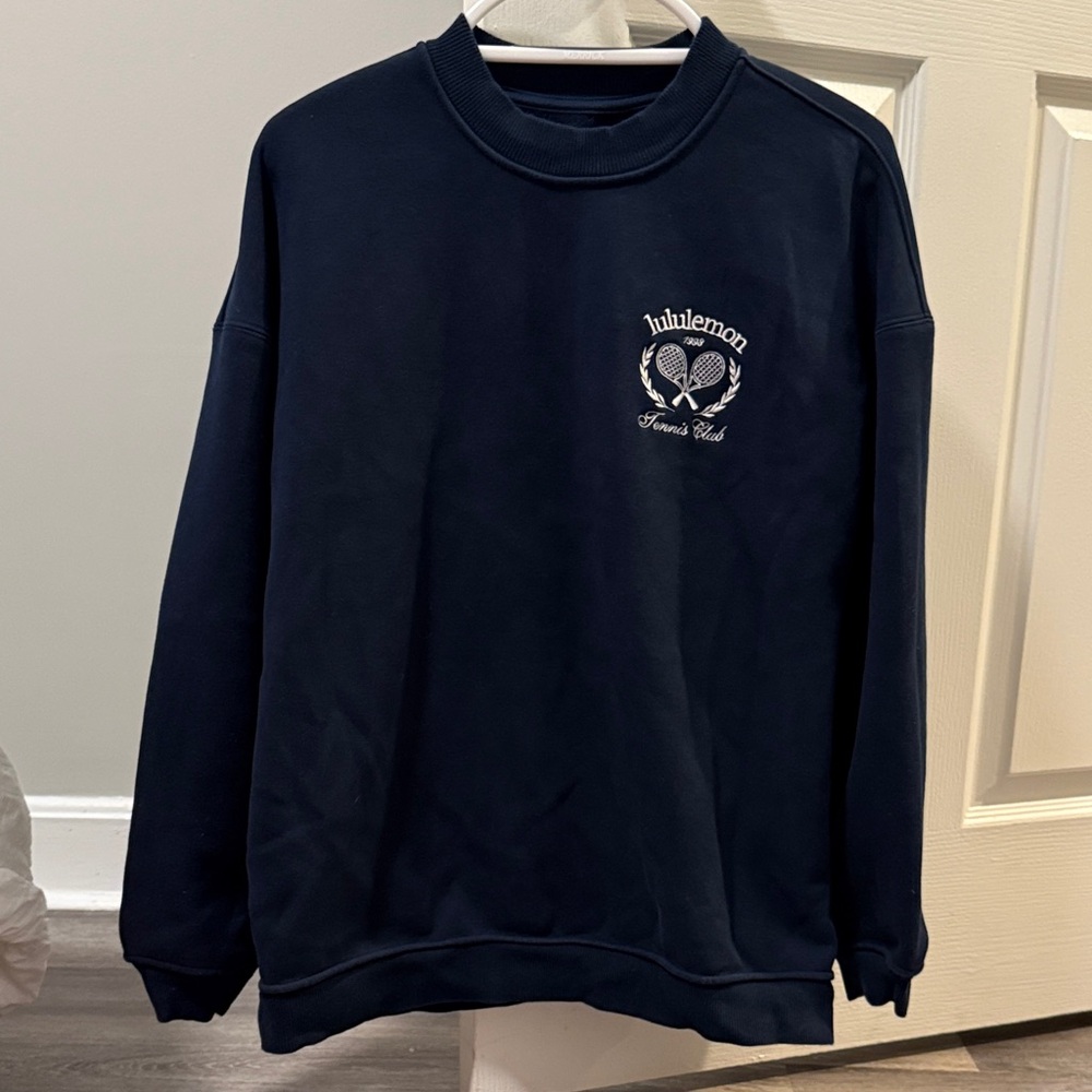 lululemon athletica oversized women’s Dark Blue Crewneck tennis Sweater